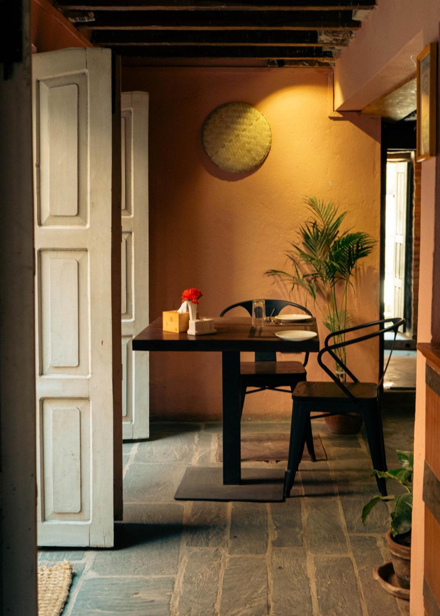 Manju Baha Hotel School Bhaktapur Ngoại thất bức ảnh