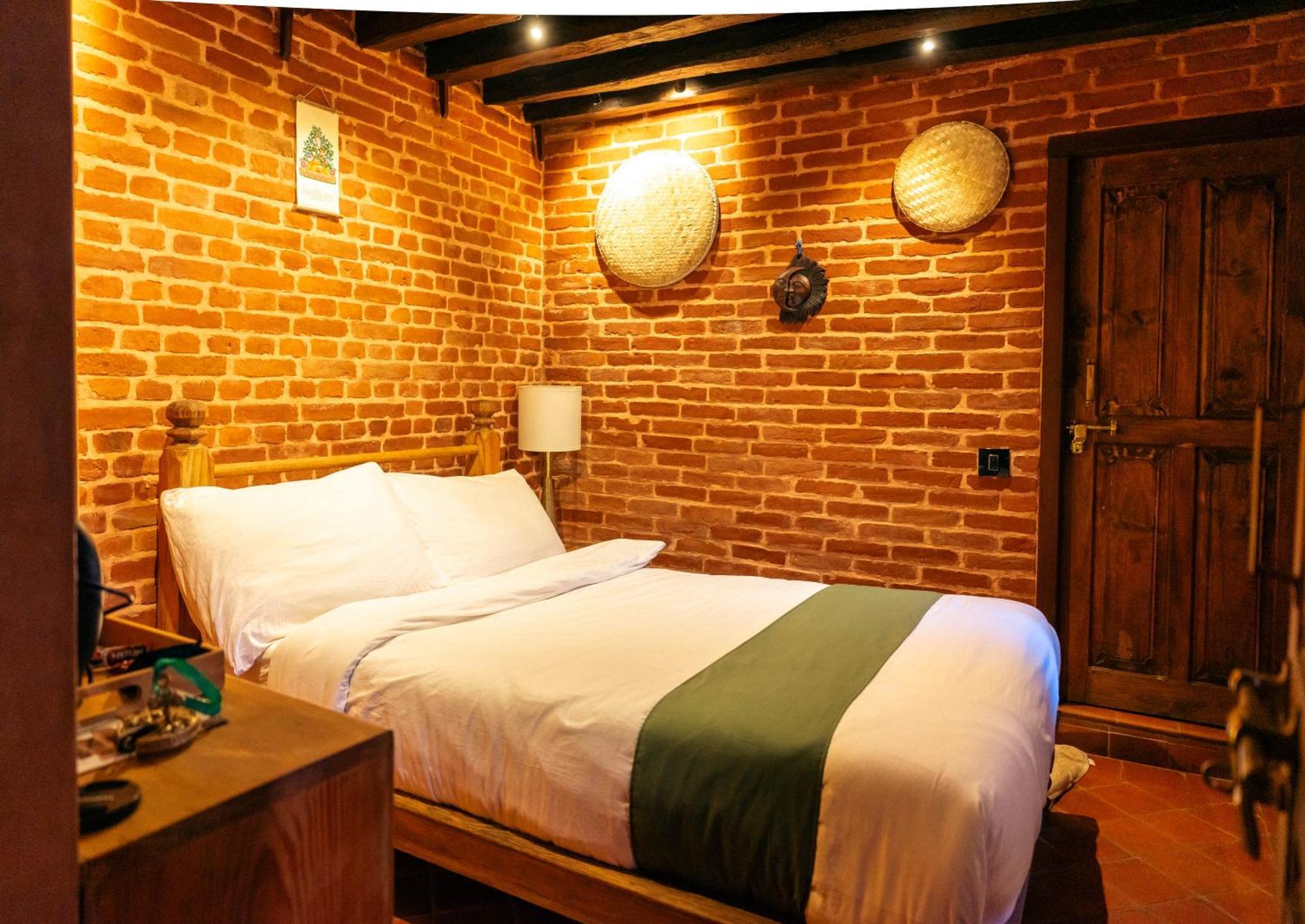Manju Baha Hotel School Bhaktapur Phòng bức ảnh